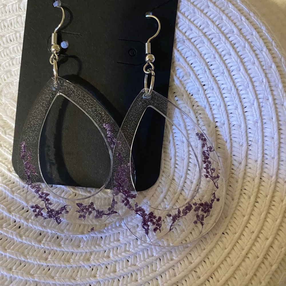 Handmade Dangle earrings - Picture 2 of 2
